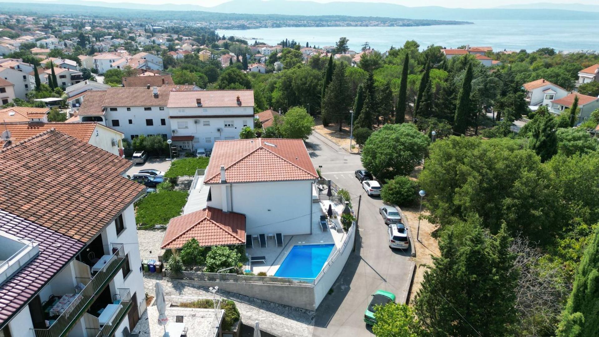 Apartments Pivas Malinska Exterior photo